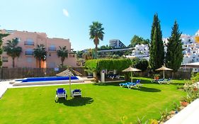 Apts Almoraide Suites - Adults Recommended